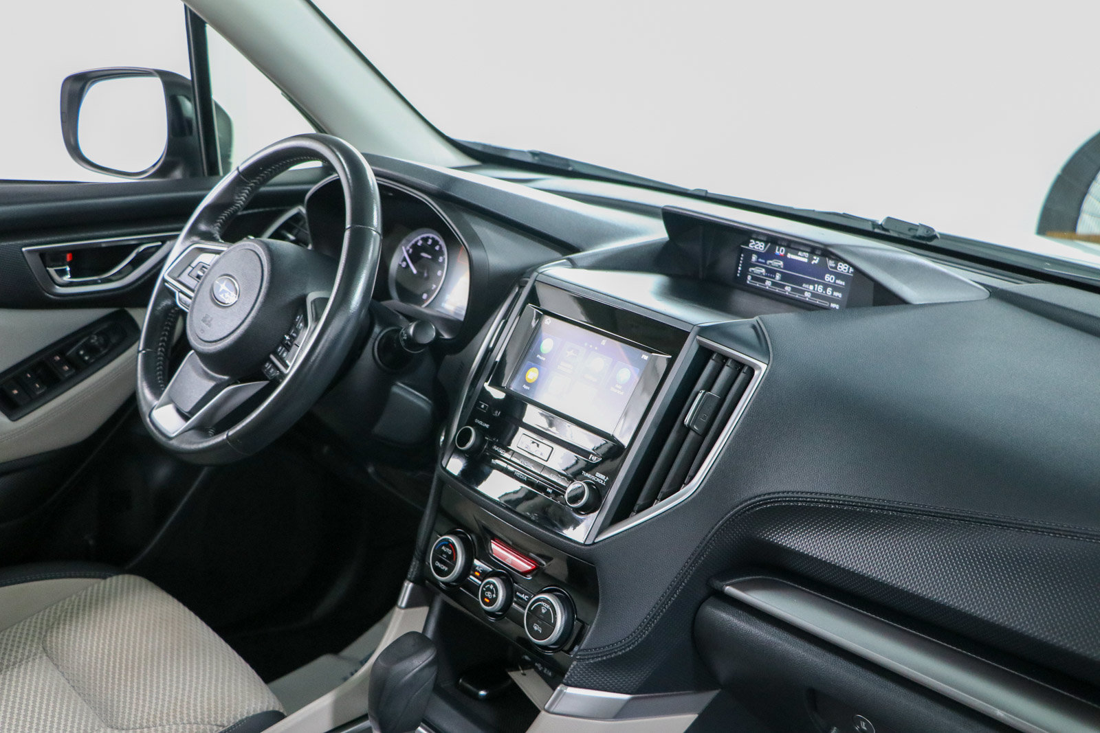 Used 2023 Subaru Forester Premium AWD/4WD image 26
