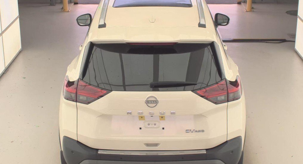 Used 2023 Nissan Rogue SV w/ SV Premium B Package image 6