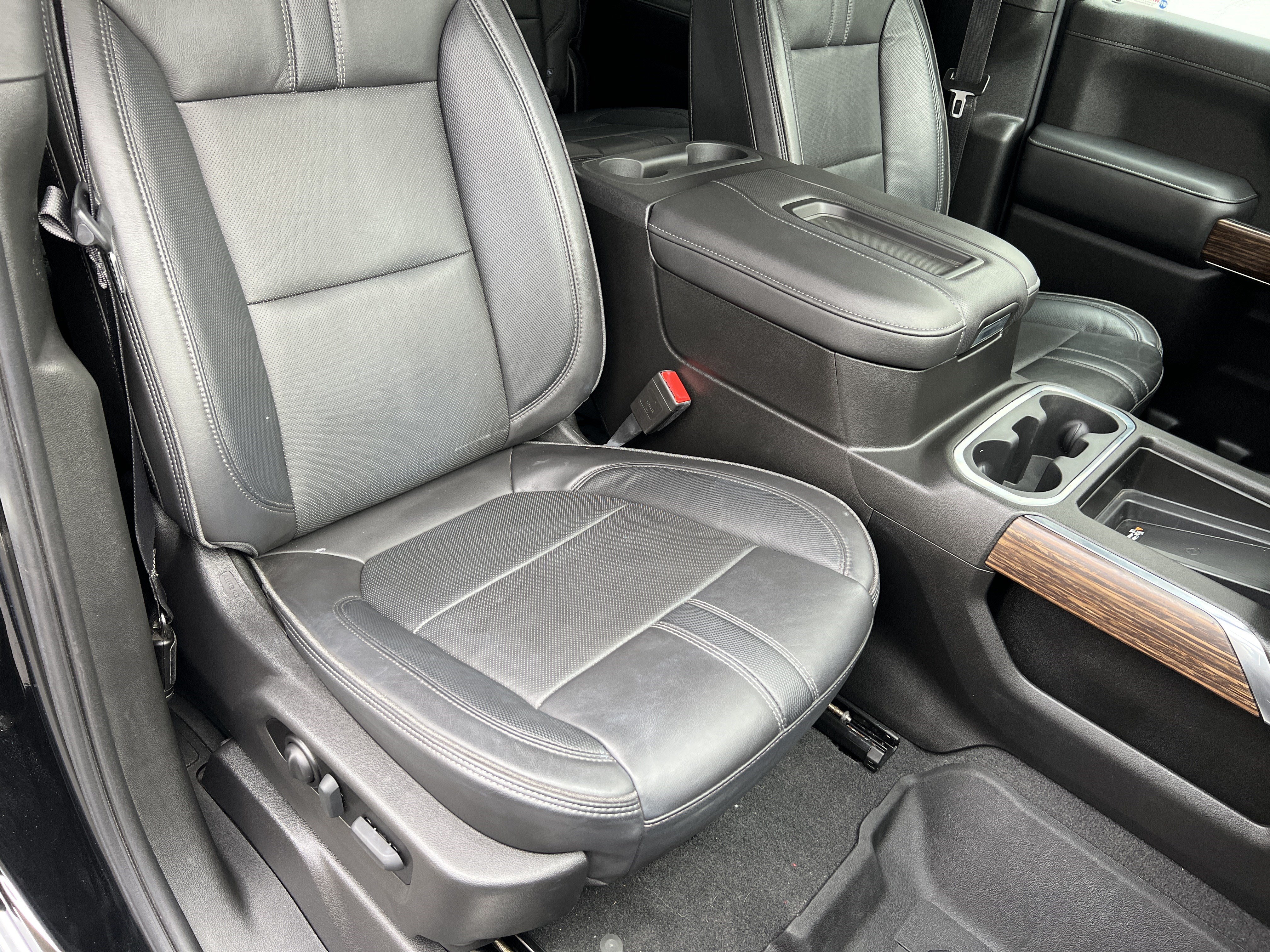 Used 2022 Chevrolet Silverado 1500 High Country w/ Safety Package II AWD/4WD image 24