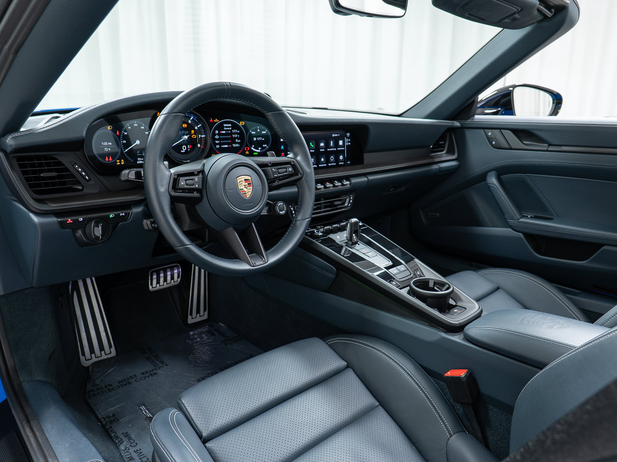 Certified 2023 Porsche 911 Targa 4 GTS w/ Premium Package AWD/4WD image 15