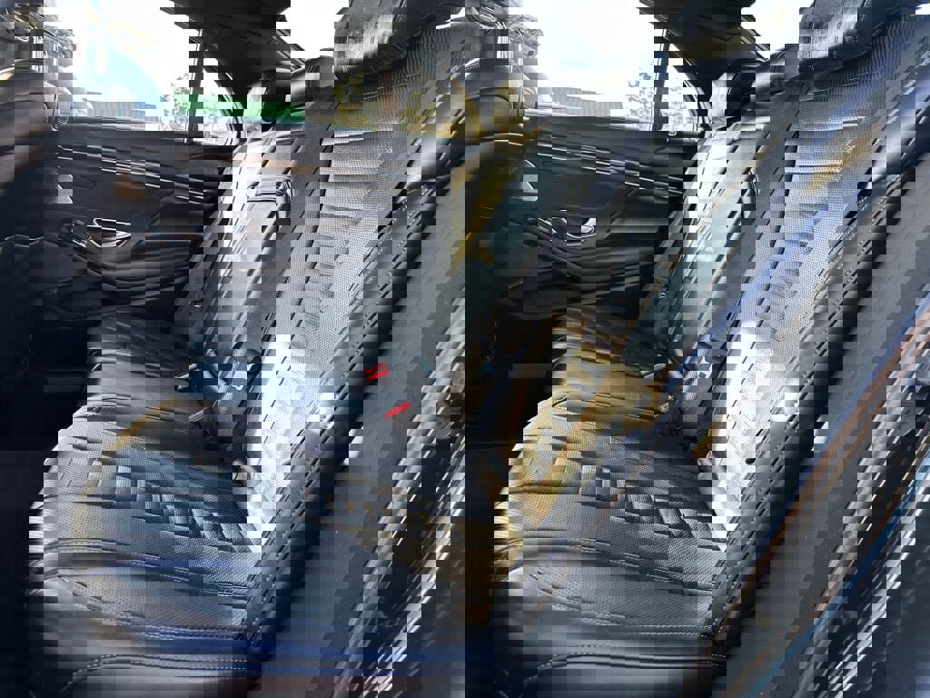 Used 2019 Mercedes-Benz S 560 4MATIC Sedan w/ Premium Package image 23