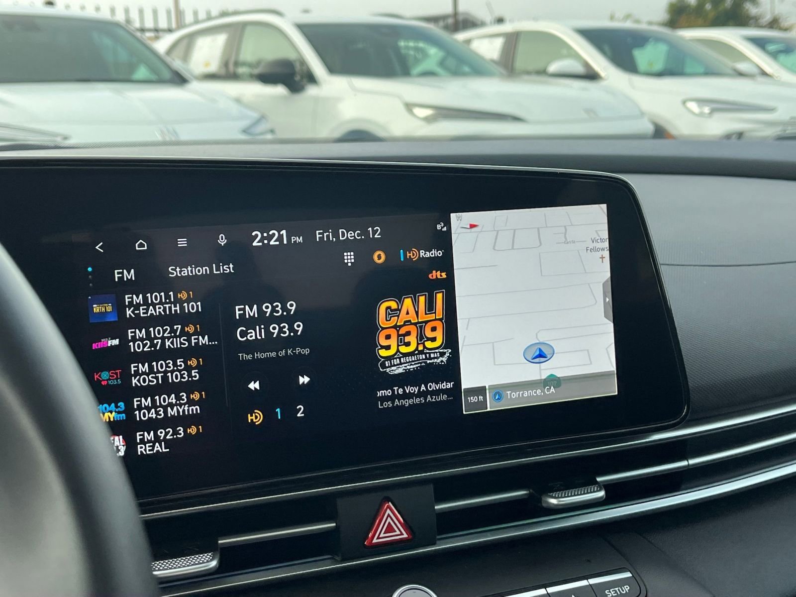 Used 2025 Hyundai Elantra Limited image 21