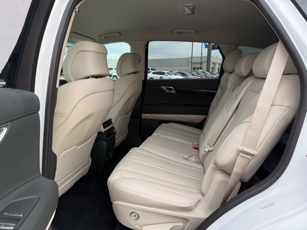 New 2027 Genesis GV80 2.5T AWD/4WD image 18
