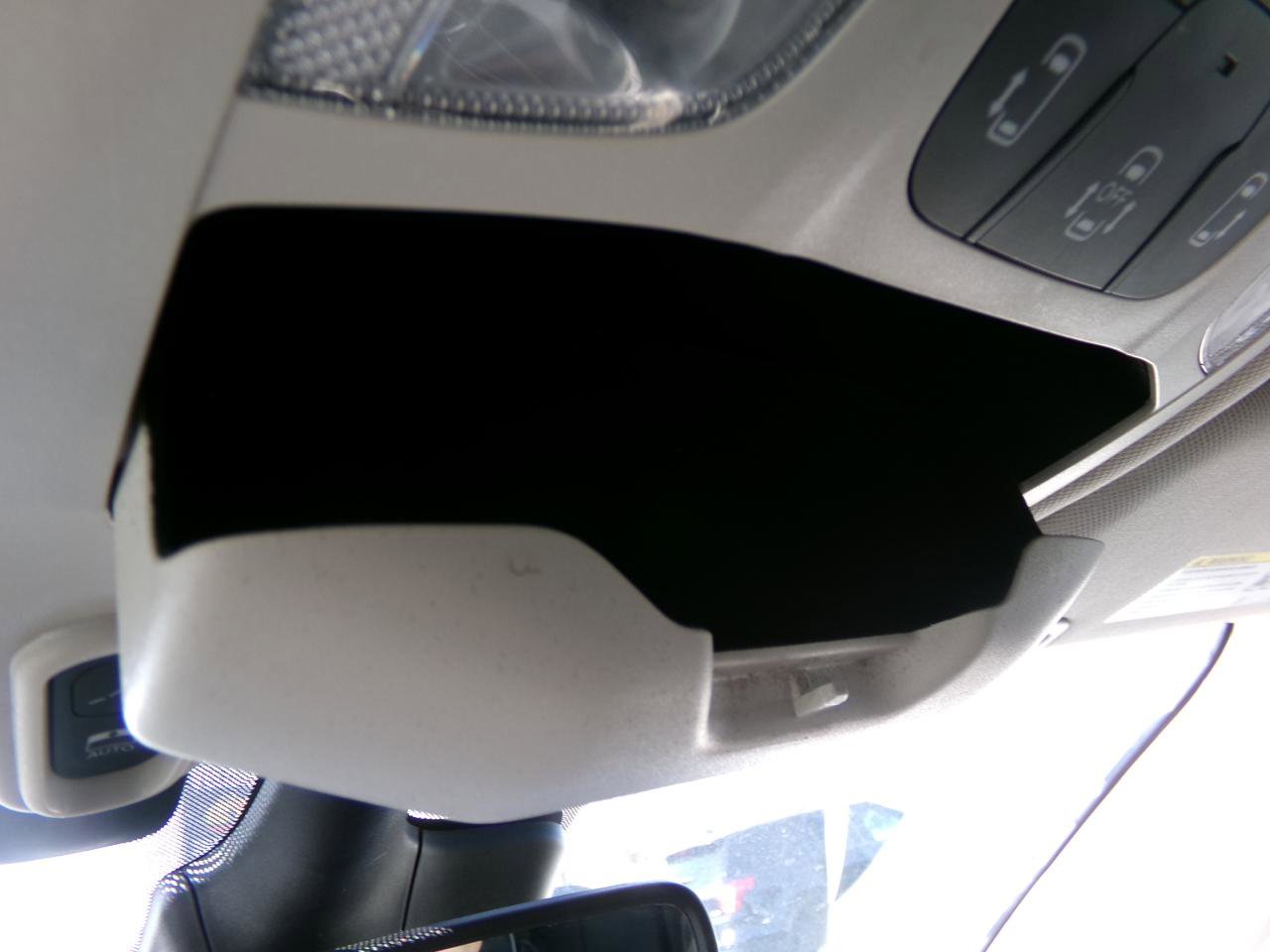 Used 2022 Chrysler Pacifica Limited FWD image 39