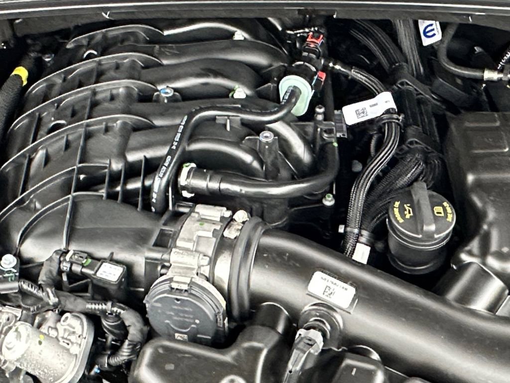 New 2025 Jeep Grand Cherokee Limited w/ Trailer Tow Package image 9