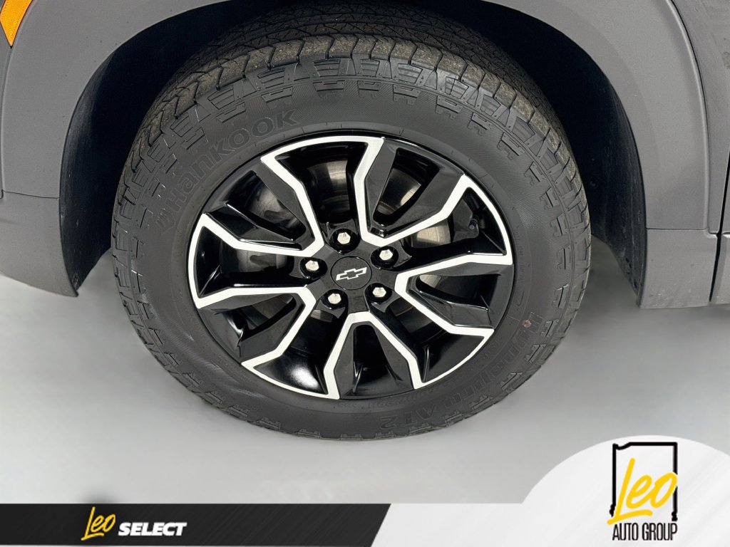 Used 2025 Chevrolet TrailBlazer ACTIV w/ Convenience Package AWD/4WD image 32