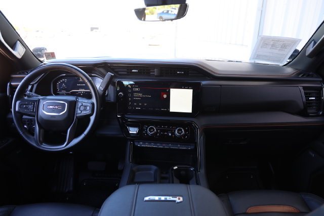 Used 2024 GMC Sierra 2500 AT4 w/ Technology Package AWD/4WD image 12