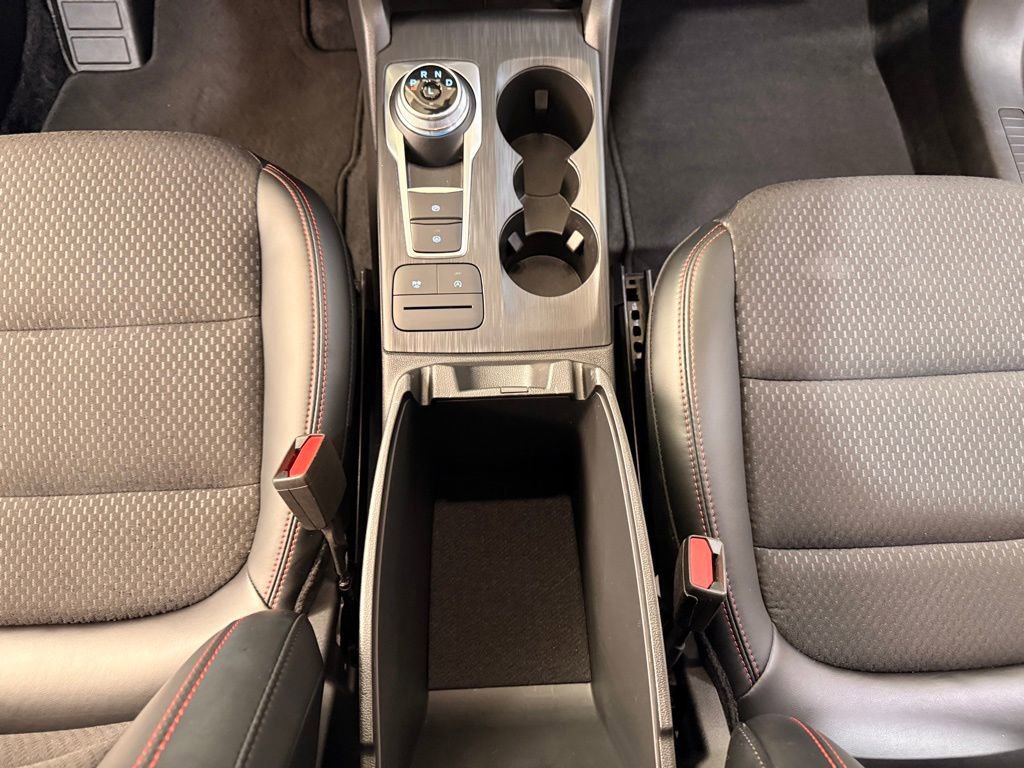 Certified 2025 Ford Escape ST-Line image 25