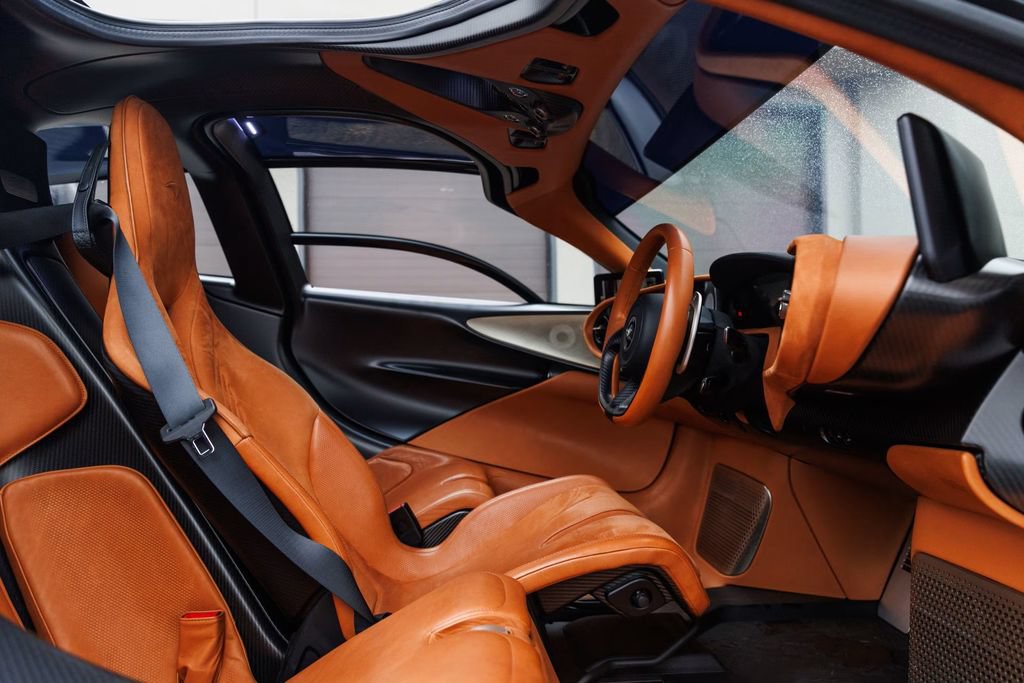 Used 2020 McLaren Speedtail RWD image 54