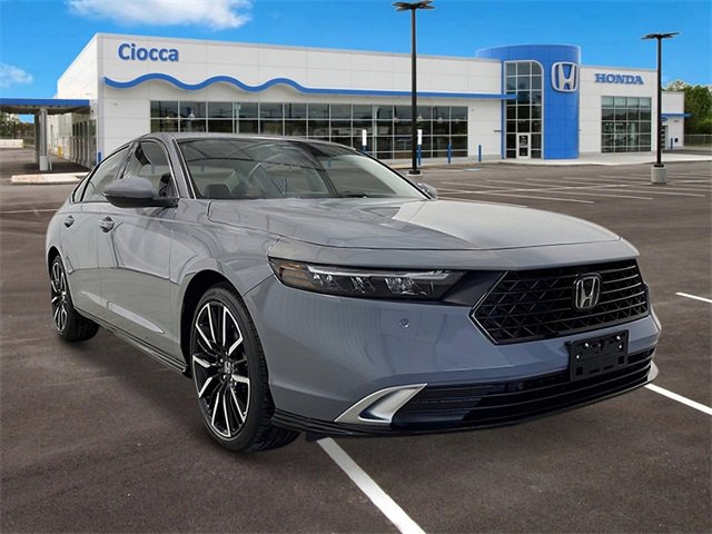 New 2025 Honda Accord Touring image 9