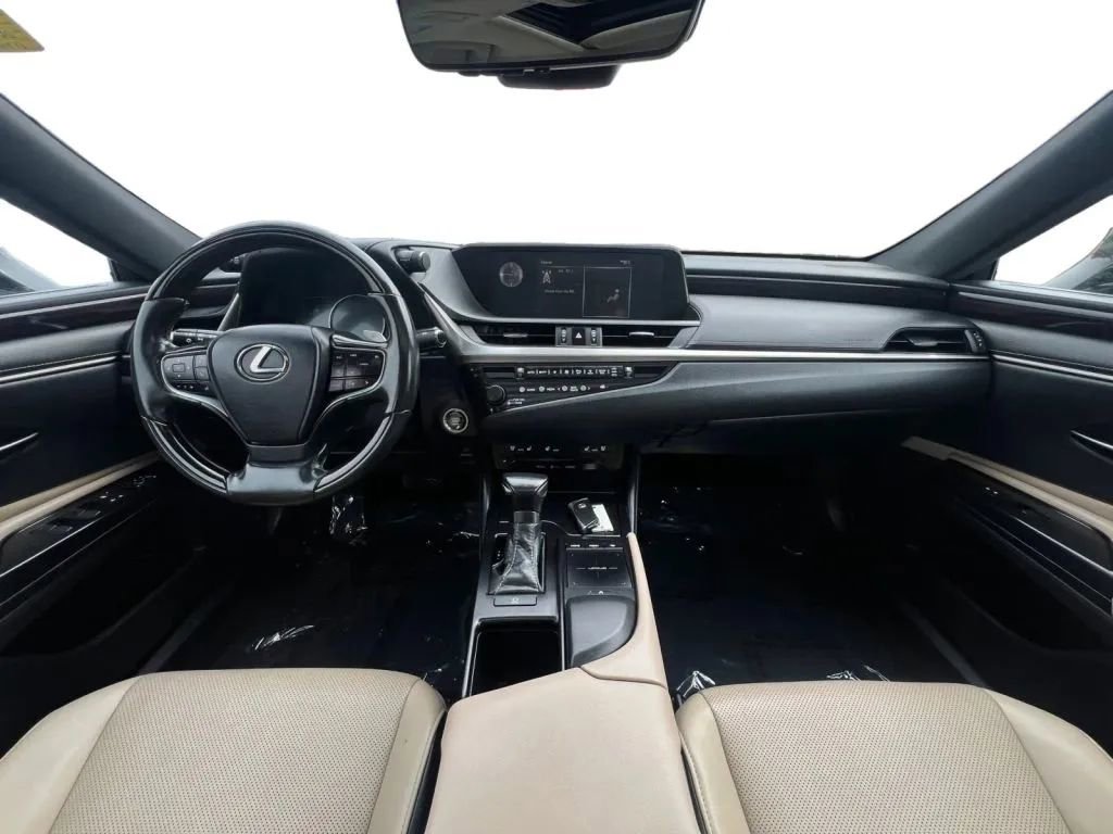 Used 2020 Lexus ES 350 w/ Premium Package image 10