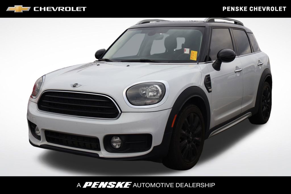 Used 2017 MINI Cooper Countryman image 1