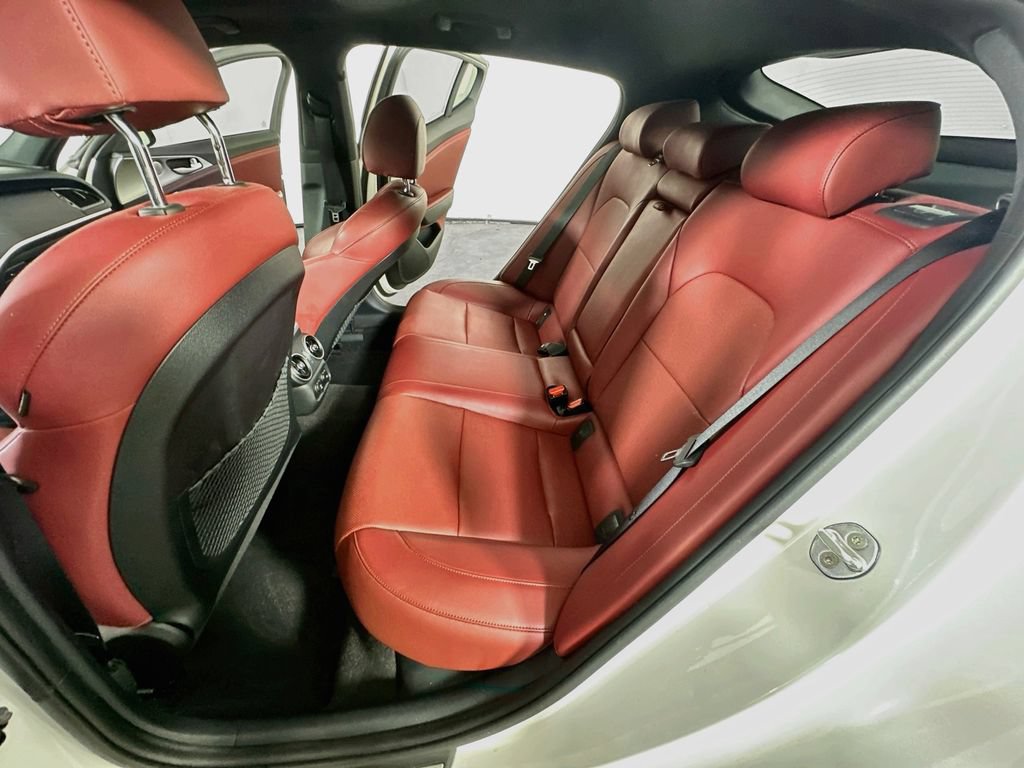 Used 2019 Kia Stinger GT1 RWD image 16