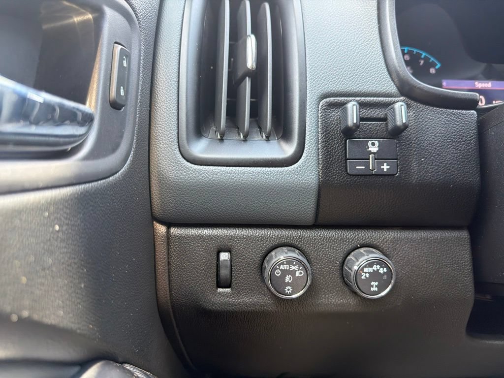 Used 2020 Chevrolet Colorado Z71 AWD/4WD image 24