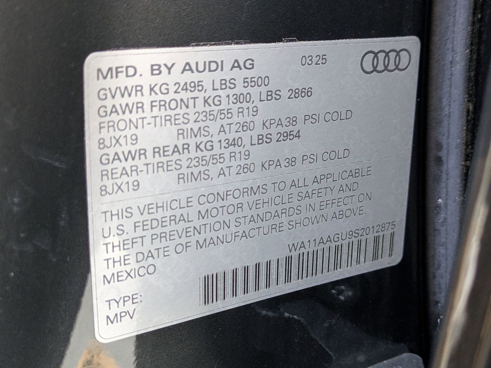 Used 2025 Audi Q5 Premium w/ Convenience Package image 17