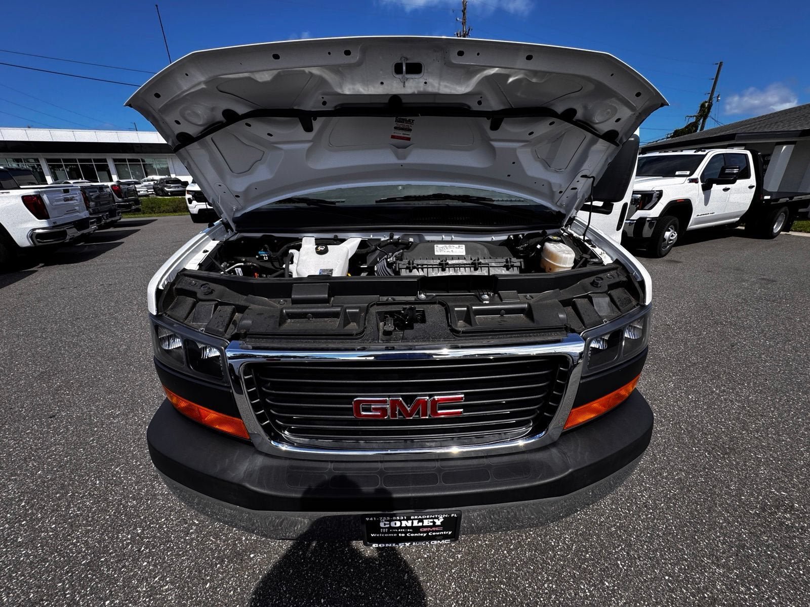 New 2025 GMC Savana 3500 w/ Power Convenience Package RWD image 14