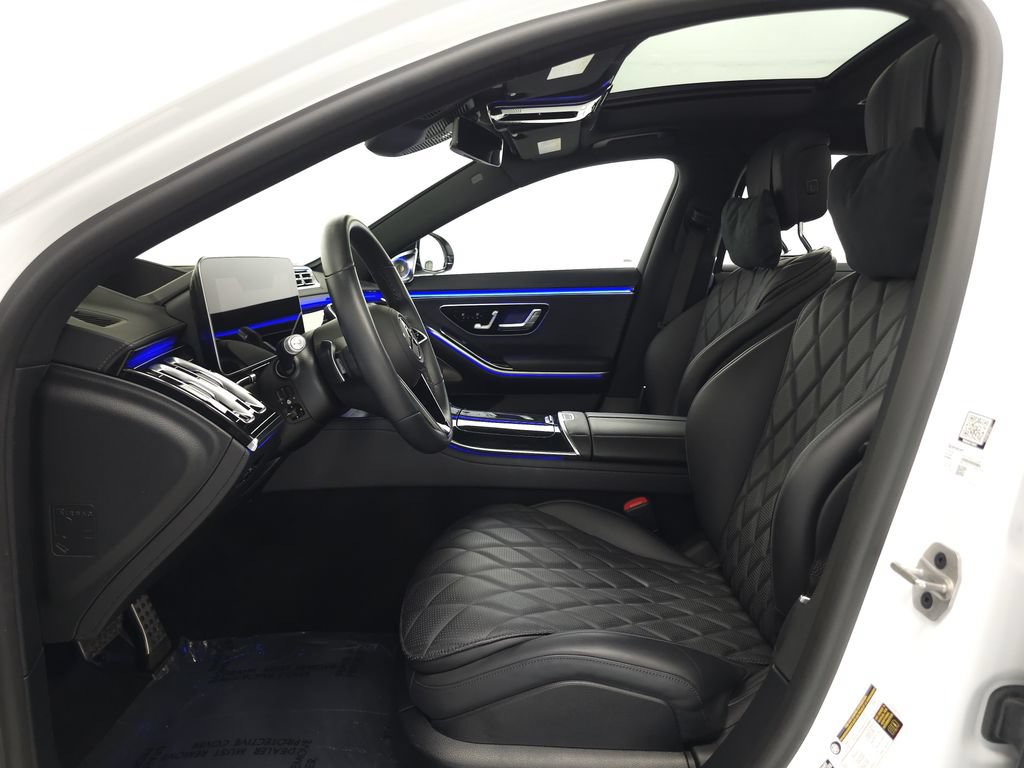 Used 2024 Mercedes-Benz S 580 4MATIC Sedan w/ AMG Line image 8
