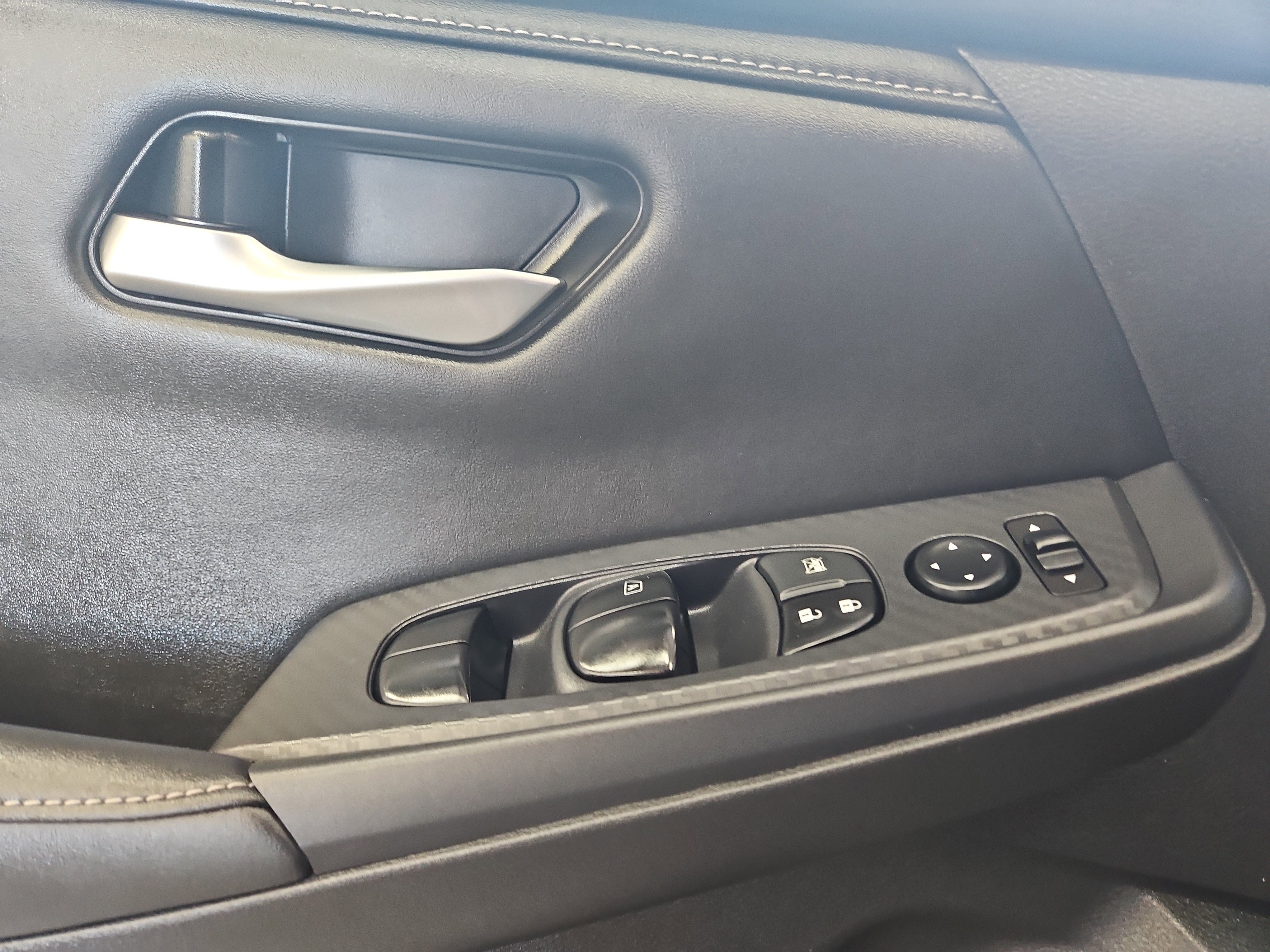 Used 2024 Nissan Sentra SV FWD image 7
