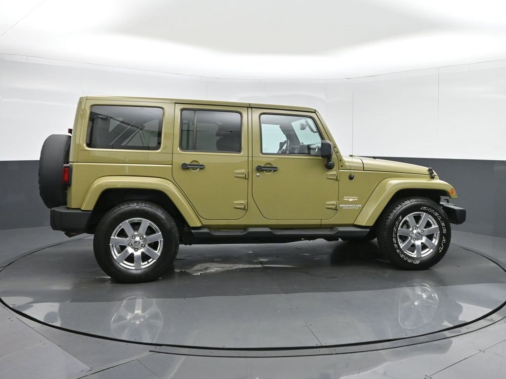 Used 2013 Jeep Wrangler Unlimited Sahara w/ Connectivity Group image 8