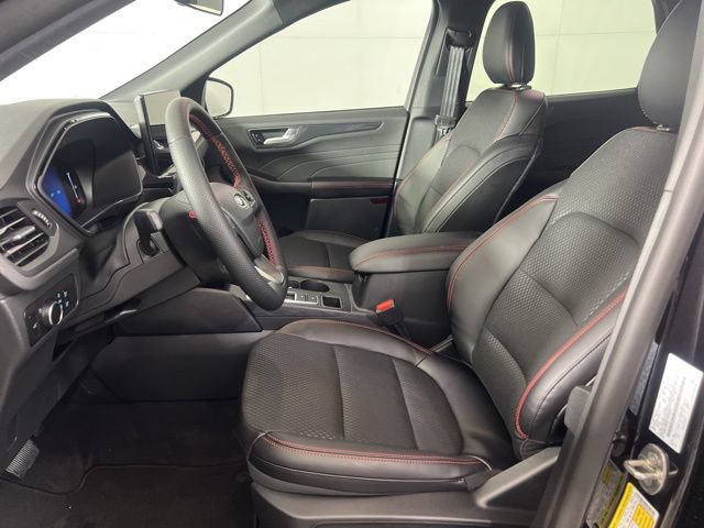 New 2026 Ford Escape ST-Line w/ Tech Pack #1 AWD/4WD image 9