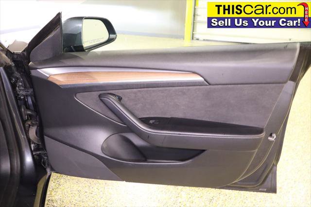 Used 2022 Tesla Model 3 Long Range AWD/4WD image 31