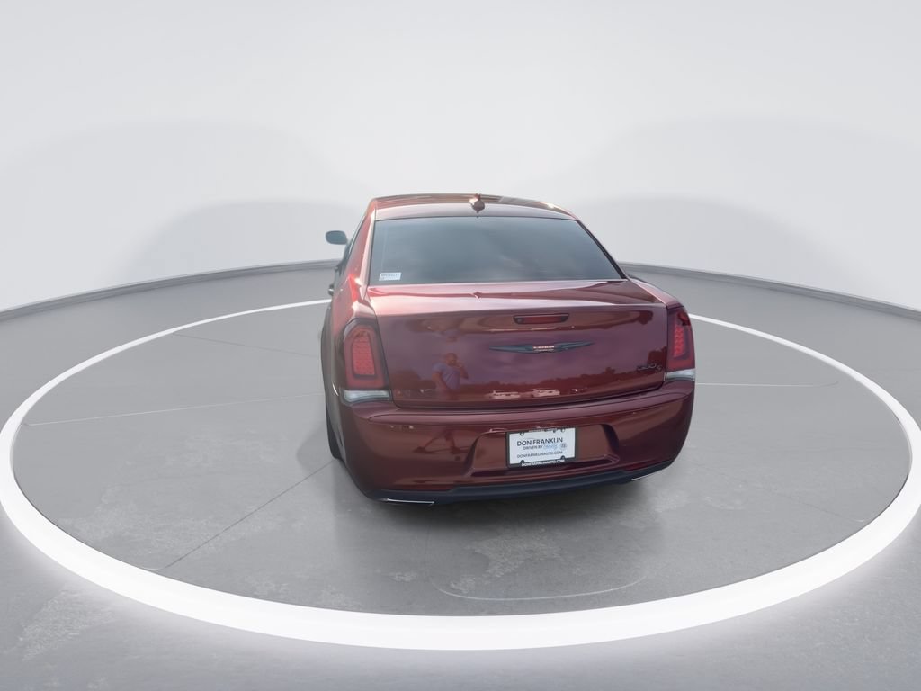 Used 2021 Chrysler 300 S w/ Comfort Group RWD image 7