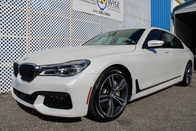Used 2019 BMW 750i M SPORT DRIVER ASSIST+ w/ M Sport Package image 2