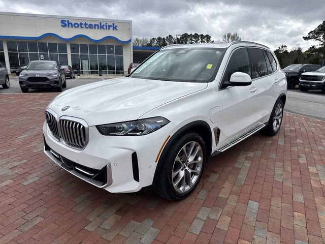 Used 2025 BMW X5 xDrive50e image 32