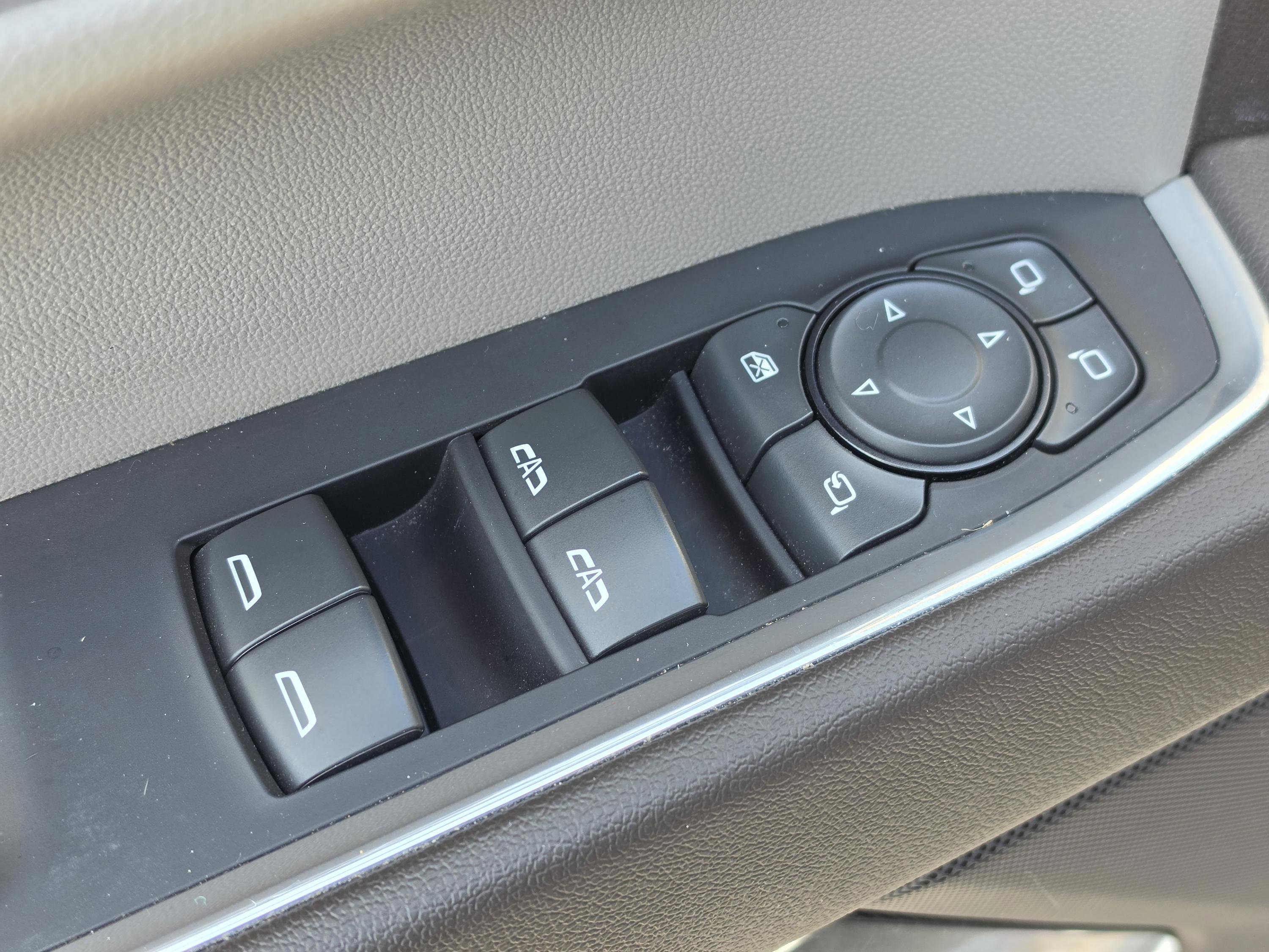 Used 2022 Chevrolet Silverado 1500 LTZ AWD/4WD image 20