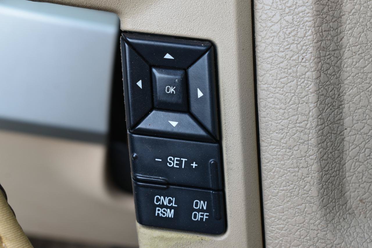 Used 2013 Ford F150 King Ranch w/ King Ranch Luxury Pkg AWD/4WD image 15