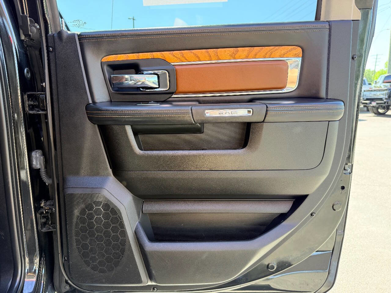 Used 2018 RAM 2500 Longhorn w/ Off Road Package AWD/4WD image 36