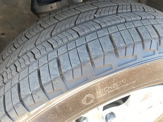 Used 2023 Jeep Grand Cherokee Limited AWD/4WD image 25