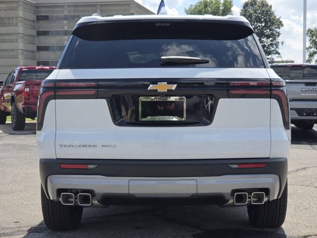 New 2027 Chevrolet Traverse LT w/ Sun and Wheel Package AWD/4WD image 17