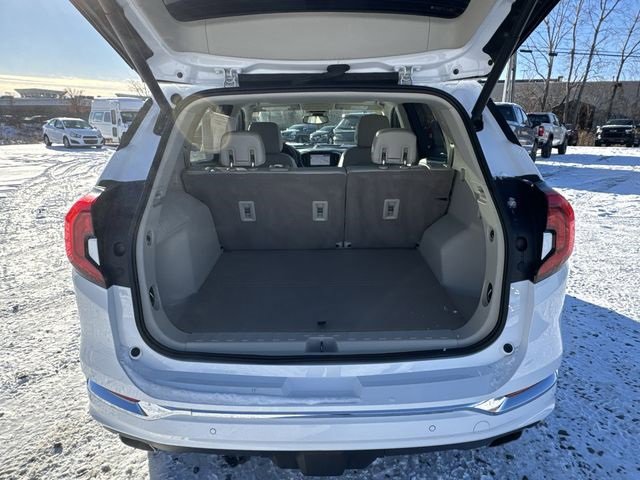 Certified 2019 GMC Terrain Denali w/ Driver Alert Package II image 27