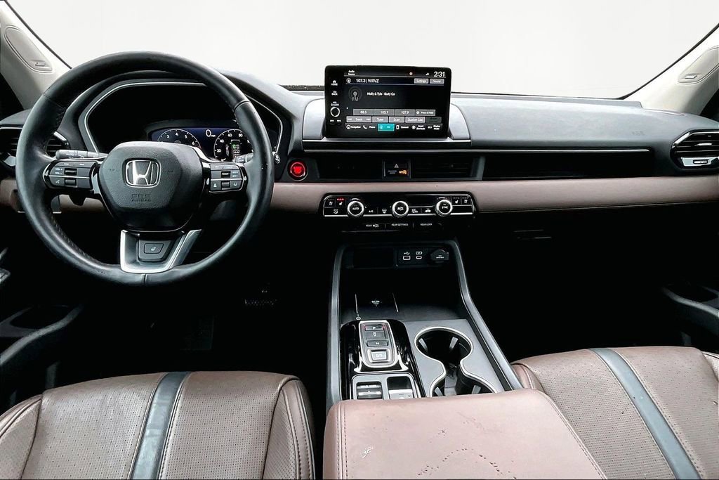 Certified 2025 Honda Pilot Elite image 7