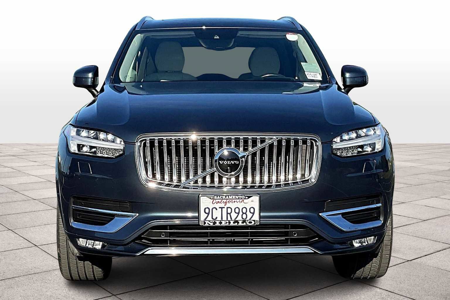 Used 2022 Volvo XC90 T6 Inscription w/ Advanced Package image 3