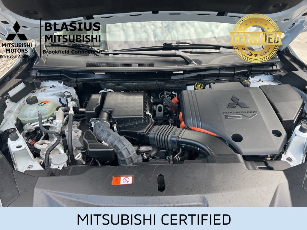 Used 2024 Mitsubishi Outlander 4WD Plug-In Hybrid image 21