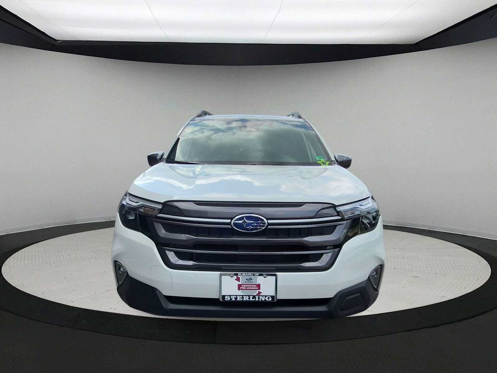 Used 2026 Subaru Forester Premium AWD/4WD image 3