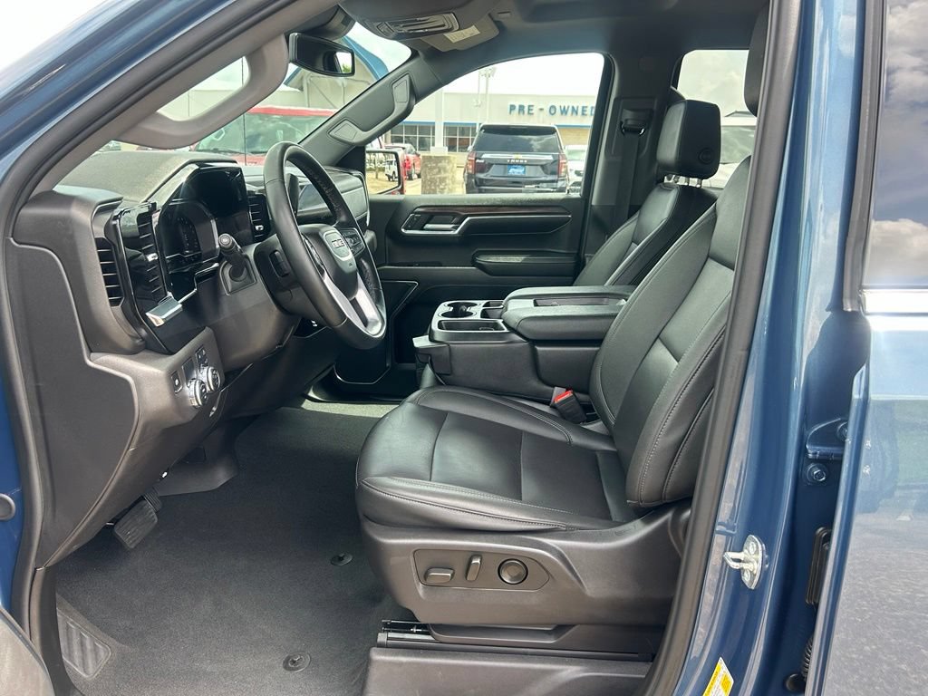 Used 2024 GMC Sierra 1500 SLT RWD image 9