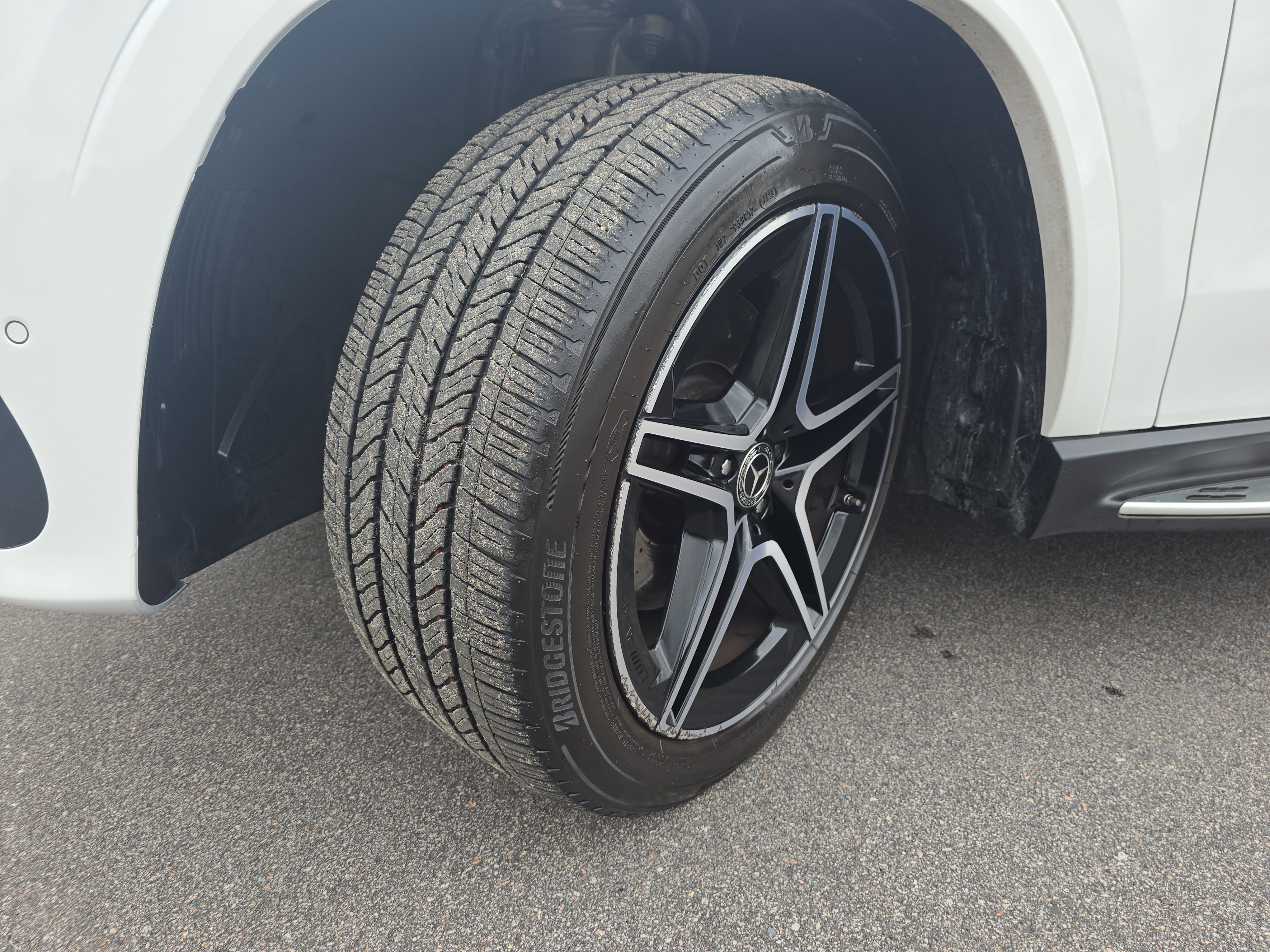 Used 2024 Mercedes-Benz GLS 450 4MATIC image 34