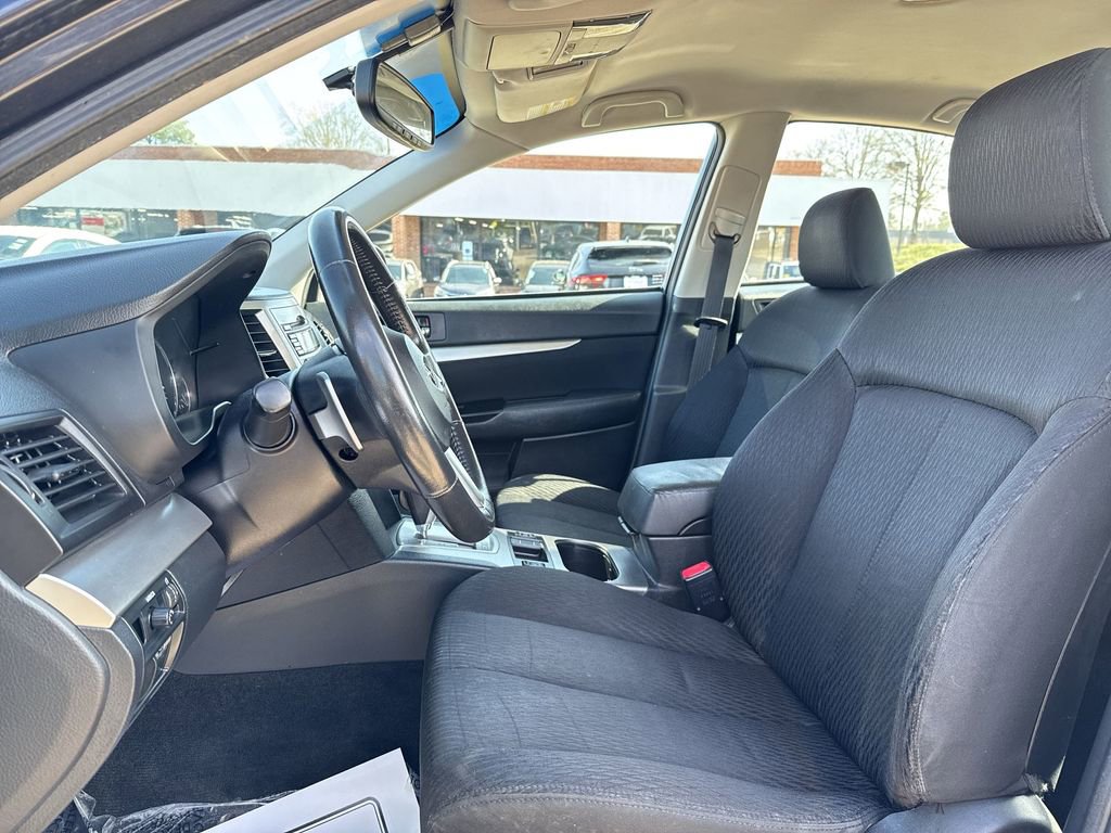 Used 2011 Subaru Legacy 2.5i Premium w/ All-Weather Pkg image 11