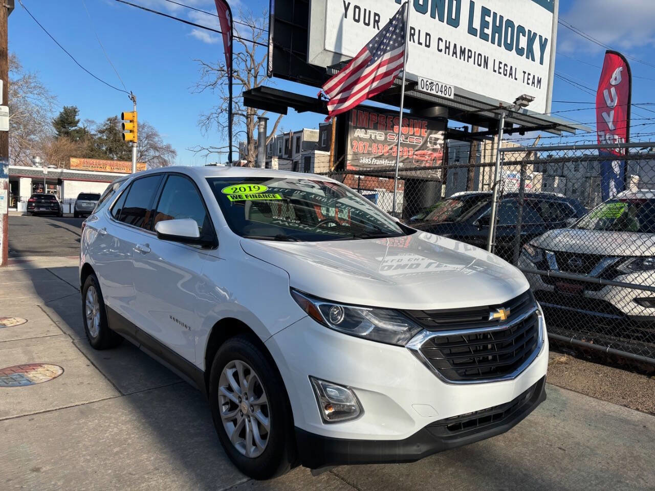 Used 2019 Chevrolet Equinox LT FWD image 4