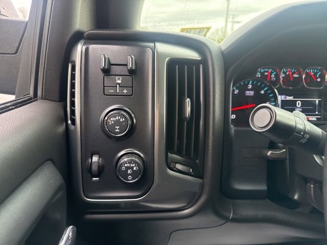 Used 2019 Chevrolet Silverado 1500 LT w/ All Star Edition AWD/4WD image 22