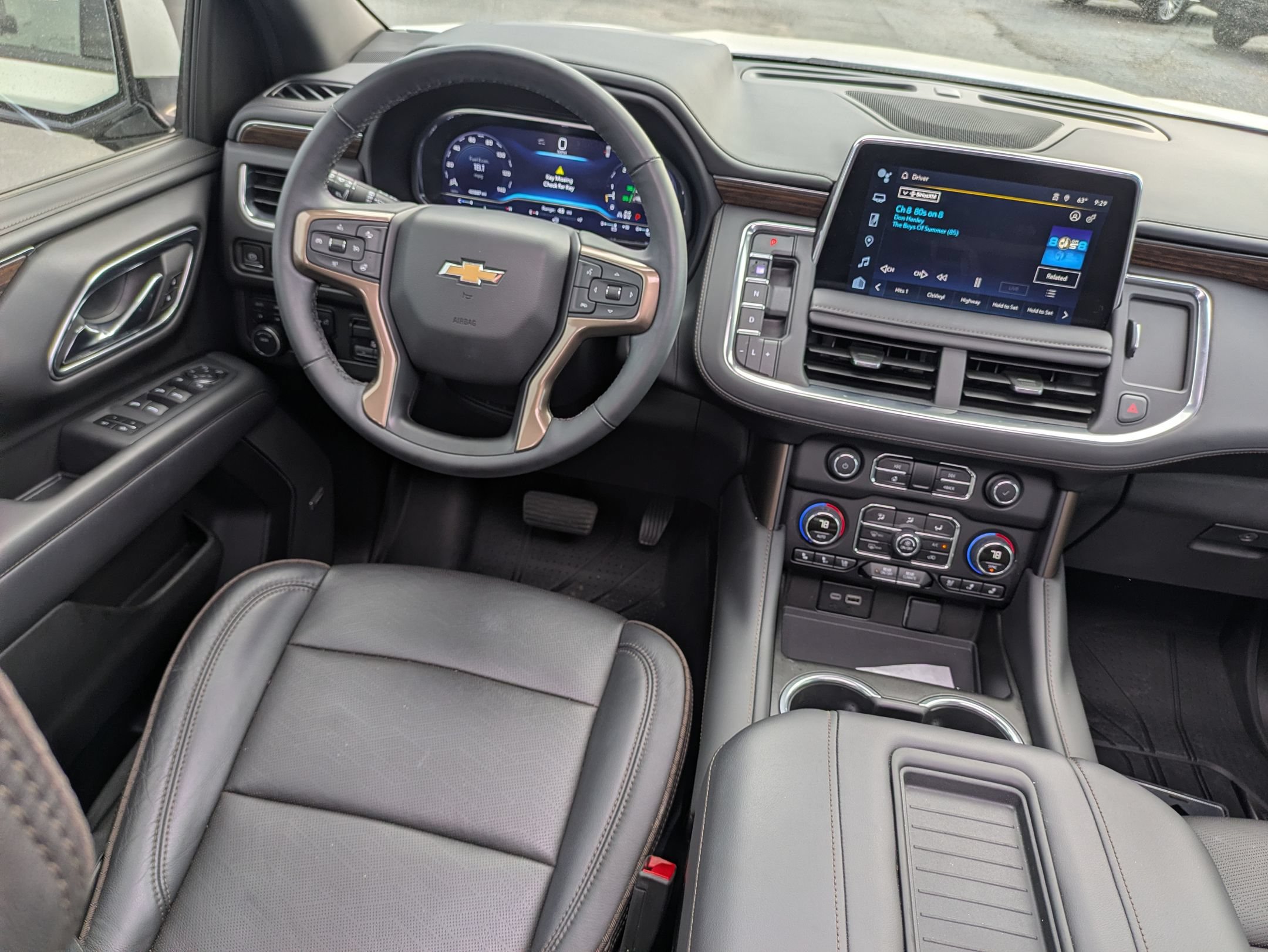 Used 2023 Chevrolet Tahoe High Country w/ Premium Package AWD/4WD image 30