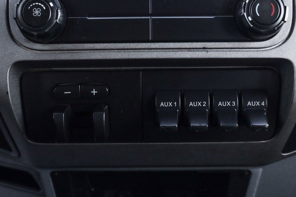 Used 2011 Ford F550 2WD Crew Cab Super Duty w/ Payload Upgrade Pkg image 27