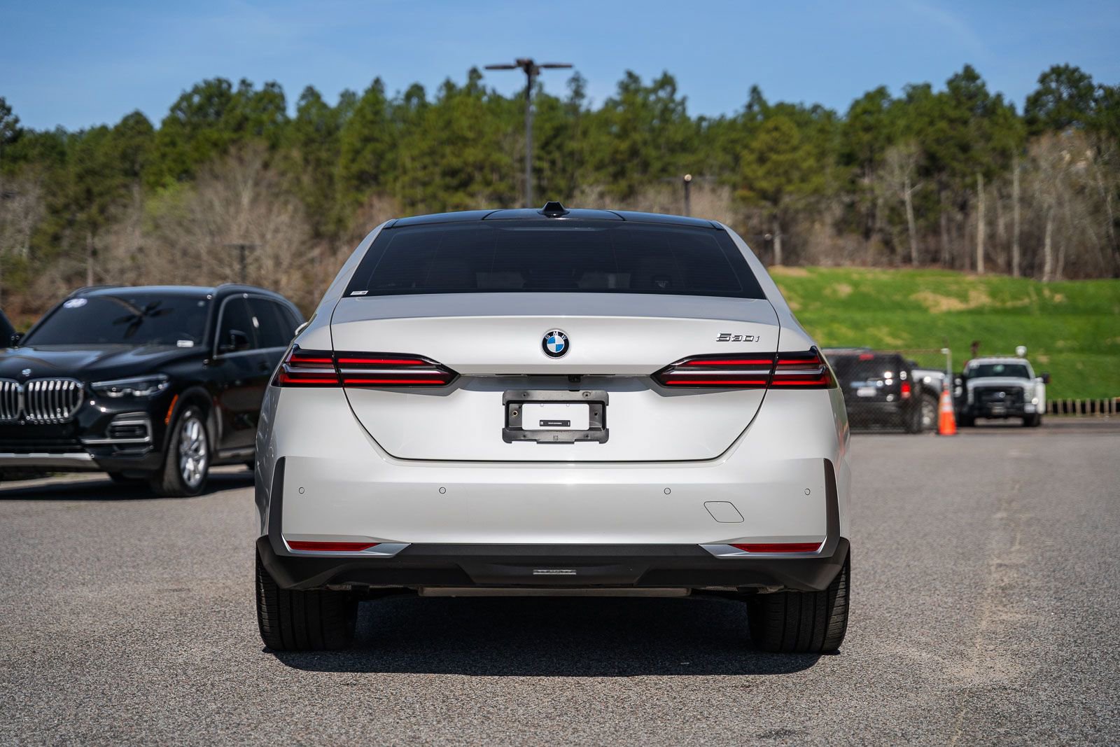 Used 2024 BMW 530i w/ Executive Package RWD image 6