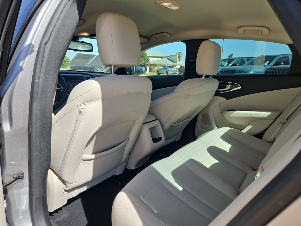 Used 2016 Chrysler 200 Limited FWD image 16