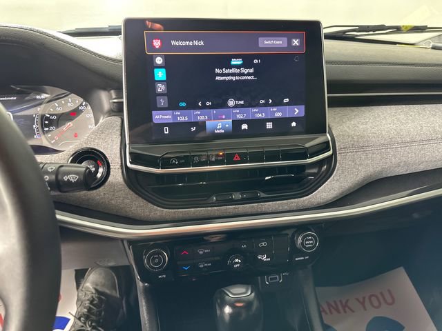 Used 2023 Jeep Compass Latitude w/ Sun and Sound Group image 28
