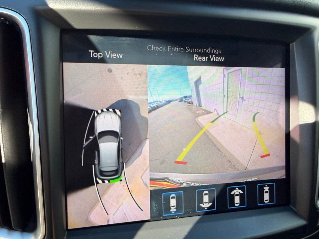 Used 2020 Maserati Levante GranLusso image 25