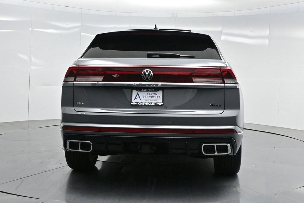 Used 2024 Volkswagen Atlas Cross Sport SEL R-Line AWD/4WD image 50